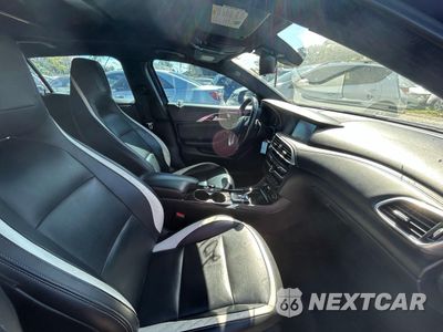 Piąte zdjęcie samochodu w środku: 2017 INFINITI QX30 BASE VIN:SJKCH5CPXHA034512 - miniatura