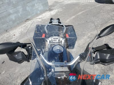 Piąte zdjęcie samochodu w środku: 2016 BMW R1200 GS VIN:WB10A1107GZ670018 - miniatura