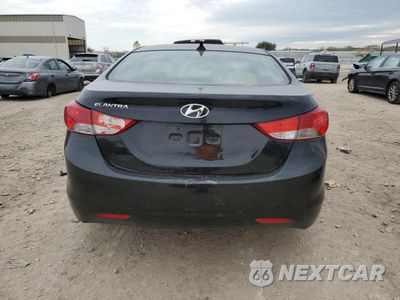 Zdjęcie 6 z 12 samochodu: 2013 HYUNDAI ELANTRA GLS VIN:KMHDH4AE3DU891052 - miniatura