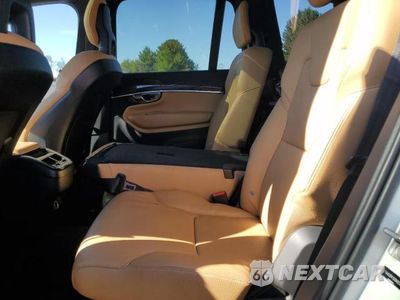 Zdjęcie 11 z 14 samochodu: 2016 VOLVO XC90 T6 VIN:YV4A22PK1G1040235 - miniatura