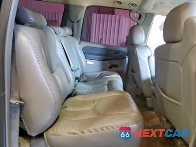 Zdjęcie 10 z 11 samochodu: 2003 CHEVROLET SUBURBAN K1500 VIN:3GNFK16Z83G156102 - miniatura