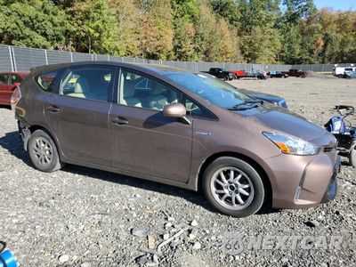 Czwarte zdjęcie samochodu z boku: 2016 TOYOTA PRIUS V VIN:JTDZN3EU0GJ047023 - miniatura