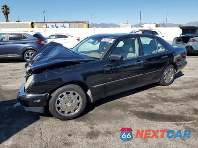 1999 MERCEDES-BENZ E 320 WDBJF65H7XA834807 - główne zdjęcie licytacji z USA - miniatura