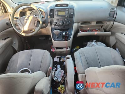 Zdjęcie 8 z 14 samochodu: 2010 KIA SEDONA LX VIN:KNDMG4C38A6353921 - miniatura