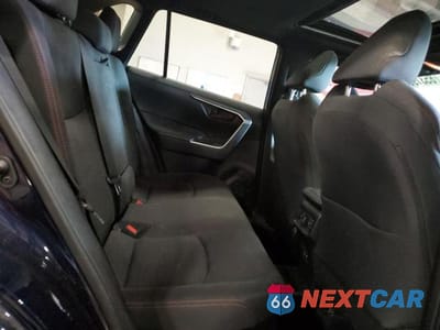Zdjęcie 11 z 13 samochodu: 2021 TOYOTA RAV4 PRIME SE VIN:JTMAB3FV7MD069639 - miniatura