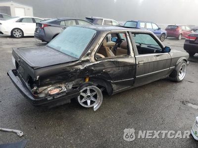 Trzecie zdjęcie samochodu z tyłu: 1989 BMW 325 I VIN:WBAAA1309K4206106 - miniatura