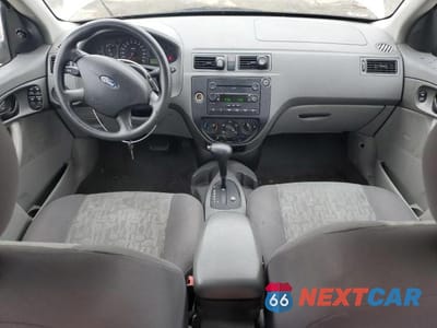 Zdjęcie 8 z 12 samochodu: 2005 FORD FOCUS ZX4 VIN:1FAFP34N25W202670 - miniatura