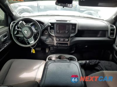 Zdjęcie 8 z 13 samochodu: 2021 RAM 2500 BIG HORN CREW C VIN:3C6UR5DL8MG627661 - miniatura