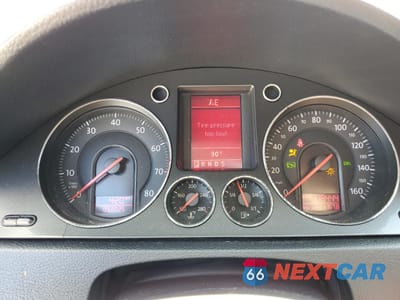Zdjęcie 9 z 13 samochodu: 2007 VOLKSWAGEN PASSAT VIN:WVWJK73C57P008142 - miniatura