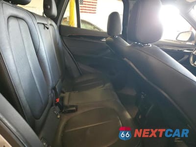 Zdjęcie 11 z 14 samochodu: 2017 BMW X1 XDRIVE28I VIN:WBXHT3C38H5F79633 - miniatura