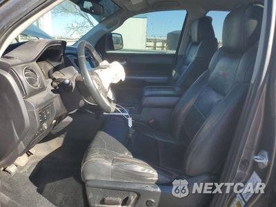 Zdjęcie 7 z 14 samochodu: 2021 TOYOTA TUNDRA DOUBLE CAB SR VIN:5TFUY5F15MX028932 - miniatura