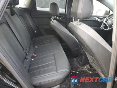 Zdjęcie 10 z 12 samochodu: 2023 AUDI Q4 E-TRON PREMIUM PLUS VIN:WA1L2BFZ9PP012748 - miniatura