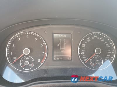 Zdjęcie 9 z 15 samochodu: 2013 VOLKSWAGEN PASSAT SE VIN:1VWBP7A33DC120737 - miniatura