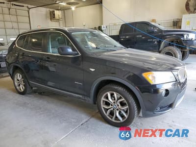 Czwarte zdjęcie samochodu z boku: 2011 BMW X3 XDRIVE35I VIN:5UXWX7C54BL734002 - miniatura