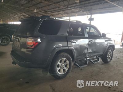 Trzecie zdjęcie samochodu z tyłu: 2023 TOYOTA 4RUNNER SR5 VIN:JTEFU5JR5P5295694 - miniatura