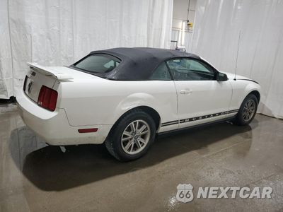 Trzecie zdjęcie samochodu z tyłu: 2005 FORD MUSTANG VIN:1ZVFT84N355189465 - miniatura