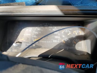 Zdjęcie 9 z 14 samochodu: 1999 CHEVROLET TAHOE K1500 VIN:1GNEK13R1XJ511163 - miniatura