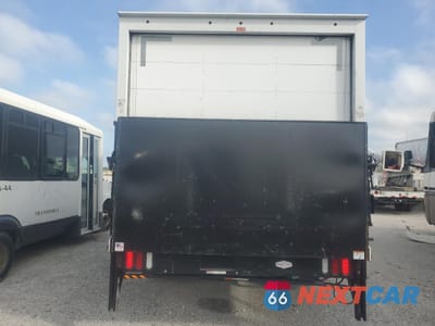 Zdjęcie 10 z 13 samochodu: 2021 FORD ECONOLINE E450 SUPER DUTY CUTAWAY VAN VIN:1FDXE4FNXMDC03868 - miniatura