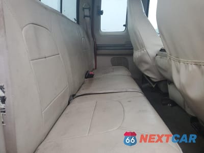 Zdjęcie 10 z 14 samochodu: 2000 FORD F250 SUPER DUTY VIN:1FTNX21F6YEE00143 - miniatura