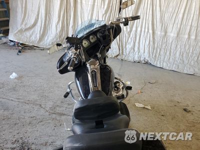 Zdjęcie 6 z 10 samochodu: 2020 HARLEY-DAVIDSON FLHX VIN:1HD1KBC16LB661280 - miniatura