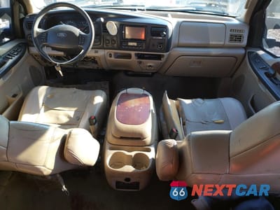 Zdjęcie 8 z 13 samochodu: 2005 FORD EXCURSION LIMITED VIN:1FMNU42P95EA05960 - miniatura