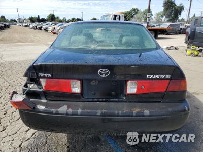 Zdjęcie 6 z 14 samochodu: 2000 TOYOTA CAMRY LE VIN:JT2BG28K5Y0402428 - miniatura