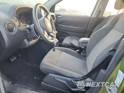 Zdjęcie 7 z 12 samochodu: 2012 JEEP COMPASS VIN:1C4NJDAB3CD583848 - miniatura
