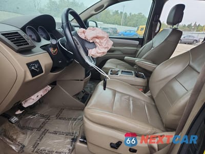 Zdjęcie 7 z 13 samochodu: 2011 VOLKSWAGEN ROUTAN SEL VIN:2V4RW5DG5BR804996 - miniatura