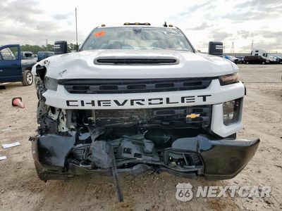 Piąte zdjęcie samochodu w środku: 2023 CHEVROLET SILVERADO K2500 CUSTOM VIN:1GC5YME7XPF113912 - miniatura
