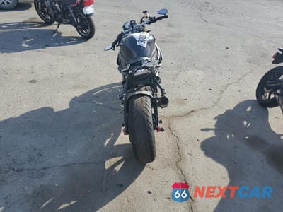 Zdjęcie 6 z 8 samochodu: 2018 BMW S 1000 R VIN:WB10D6208JZ762183 - miniatura