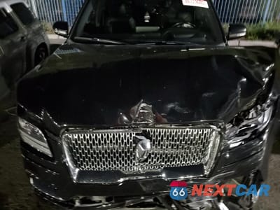 Zdjęcie 11 z 12 samochodu: 2019 LINCOLN NAVIGATOR RESERVE VIN:5LMJJ2LT8KEL17316 - miniatura