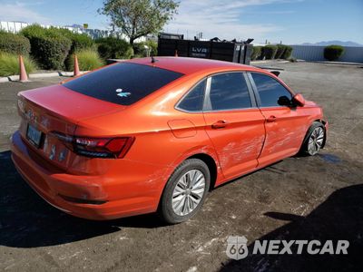Trzecie zdjęcie samochodu z tyłu: 2019 VOLKSWAGEN JETTA S VIN:3VWCB7BU1KM184121 - miniatura