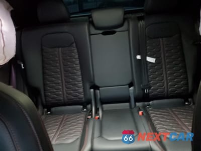 Zdjęcie 10 z 13 samochodu: 2021 AUDI RS Q8 VIN:WU1ARBF1XMD037936 - miniatura