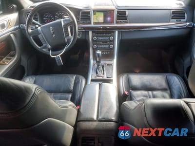 Zdjęcie 8 z 12 samochodu: 2010 LINCOLN MKS VIN:1LNHL9FTXAG614008 - miniatura