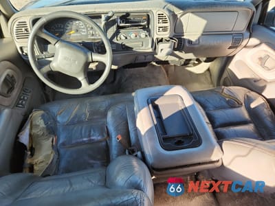 Zdjęcie 8 z 15 samochodu: 1999 GMC YUKON VIN:1GKEK13RXXJ812057 - miniatura