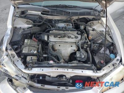 Zdjęcie 11 z 12 samochodu: 1998 HONDA ACCORD LX VIN:1HGCG5647WA082037 - miniatura
