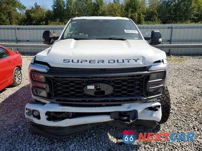 Piąte zdjęcie samochodu w środku: 2024 FORD F250 SUPER DUTY VIN:1FT8W2BA4REE93247 - miniatura