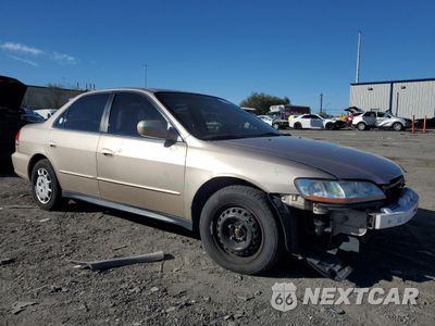 Czwarte zdjęcie samochodu z boku: 2002 HONDA ACCORD LX VIN:3HGCG56482G706827 - miniatura