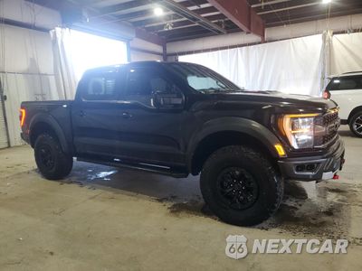 Czwarte zdjęcie samochodu z boku: 2023 FORD F150 RAPTOR VIN:1FTFW1RG0PFB42466 - miniatura