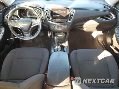 Zdjęcie 8 z 15 samochodu: 2017 CHEVROLET MALIBU LT VIN:1G1ZE5ST9HF229985 - miniatura