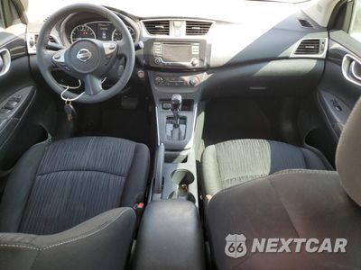 Zdjęcie 8 z 15 samochodu: 2017 NISSAN SENTRA S VIN:3N1AB7AP6HY323198 - miniatura