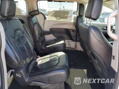 Zdjęcie 11 z 12 samochodu: 2017 CHRYSLER PACIFICA TOURING L VIN:2C4RC1BG7HR539778 - miniatura