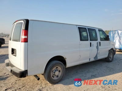 Trzecie zdjęcie samochodu z tyłu: 2018 CHEVROLET EXPRESS 3500 6.0L V8 VIN:1GCZGHFG7J1165402 - miniatura