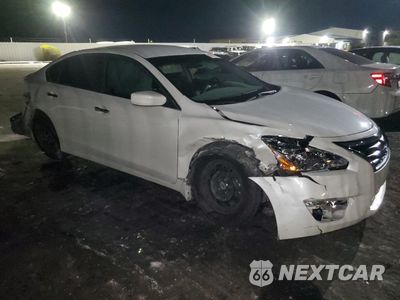 Czwarte zdjęcie samochodu z boku: 2015 NISSAN ALTIMA 2.5 VIN:1N4AL3AP1FN317618 - miniatura