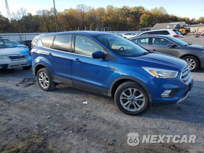 Czwarte zdjęcie samochodu z boku: 2017 FORD ESCAPE SE VIN:1FMCU0GD7HUB34739 - miniatura