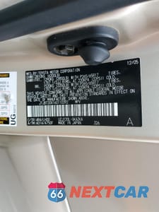 Zdjęcie 13 z 15 samochodu: 2006 LEXUS GX 470 VIN:JTJBT20X160110392 - miniatura
