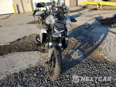 Drugie zdjęcie samochodu z przodu: 2024 BMW R 1300 GS VIN:WB10M2304R6J15199 - miniatura