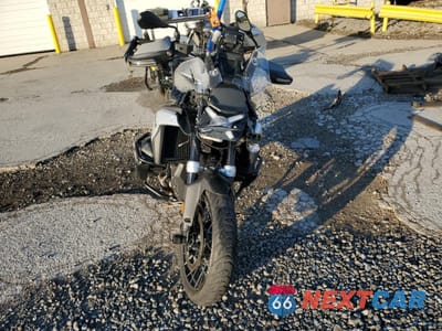 Drugie zdjęcie samochodu z przodu: 2024 BMW R 1300 GS VIN:WB10M2304R6J15199 - miniatura