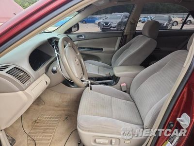 Zdjęcie 7 z 11 samochodu: 2005 TOYOTA CAMRY LE VIN:4T1BE32K55U064914 - miniatura