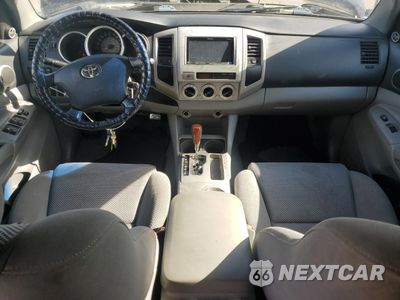 Zdjęcie 8 z 12 samochodu: 2005 TOYOTA TACOMA DOUBLE CAB PRERUNNER LONG BED VIN:5TEKU72N65Z116227 - miniatura